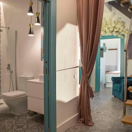 Appartement Apartamento Atico Ava Gardner, Penthouse De 2 Dormitorios Y 2 Banos, Solarium Con Vistas Espectaculares, El Apartamento Tiene Una Ubicacion Unica Ya Que En Ascensor Privado Tardamos 2 Mts A La Playa Y A La Vez Estas En El Centro De