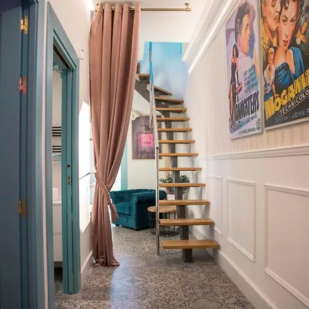 Appartement Apartamento Atico Ava Gardner, Penthouse De 2 Dormitorios Y 2 Banos, Solarium Con Vistas Espectaculares, El Apartamento Tiene Una Ubicacion Unica Ya Que En Ascensor Privado Tardamos 2 Mts A La Playa Y A La Vez Estas En El Centro De *