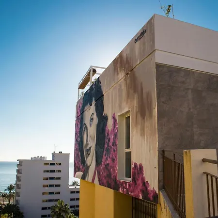 Apartamento Atico Ava Gardner, Penthouse De 2 Dormitorios Y 2 Banos, Solarium Con Vistas Espectaculares, El Apartamento Tiene Una Ubicacion Unica Ya Que En Ascensor Privado Tardamos 2 Mts A La Playa Y A La Vez Estas En El Centro De *