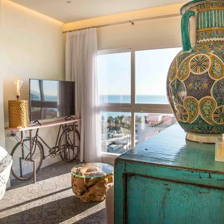 Appartement Apartamento Atico Ava Gardner, Penthouse De 2 Dormitorios Y 2 Banos, Solarium Con Vistas Espectaculares, El Apartamento Tiene Una Ubicacion Unica Ya Que En Ascensor Privado Tardamos 2 Mts A La Playa Y A La Vez Estas En El Centro De Torremolinos